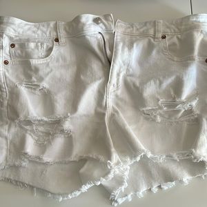American Eagle white jean short